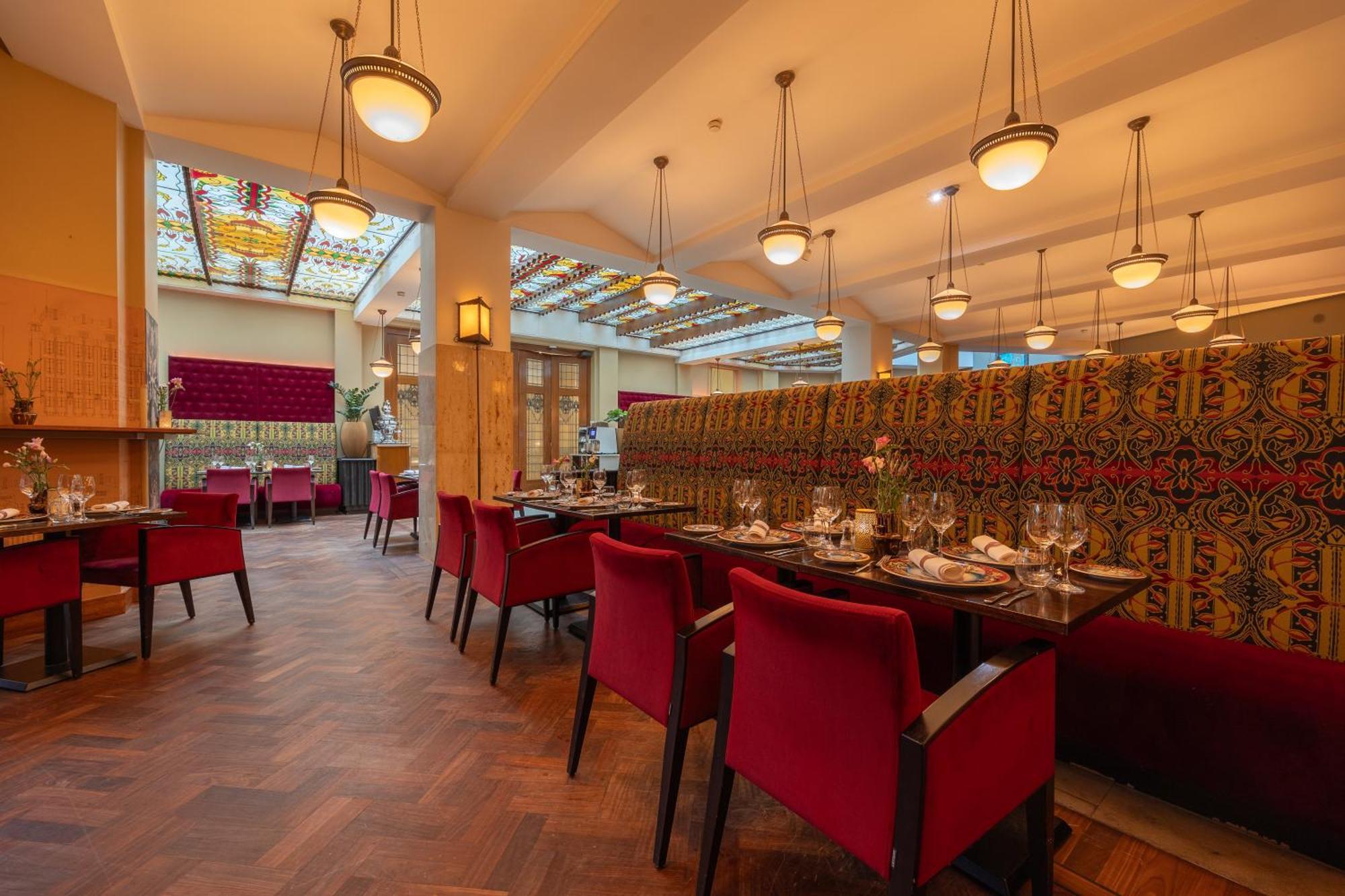 Grand Hotel Amrath Amsterdam Bagian luar foto Interior of the restaurant