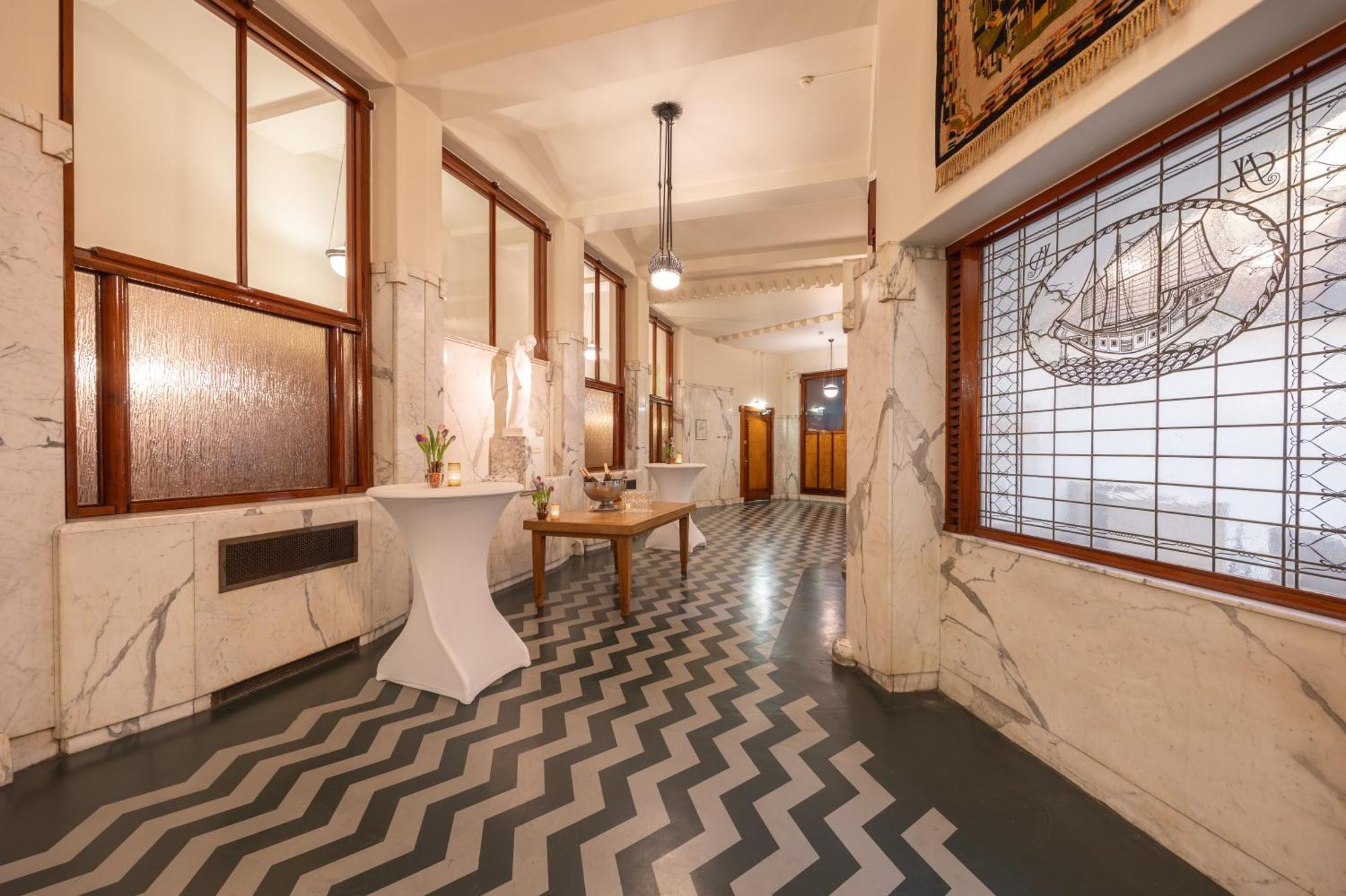 Grand Hotel Amrath Amsterdam Bagian luar foto Interior of the hotel